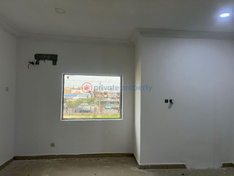 Shop For Rent Lekki Phase 1 Lagos - 1