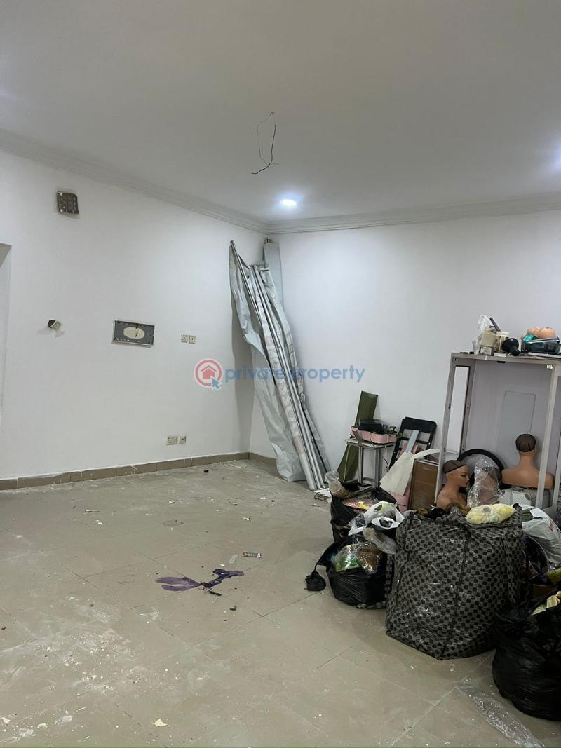 Shop For Rent Lekki Phase 1 Lagos - 5