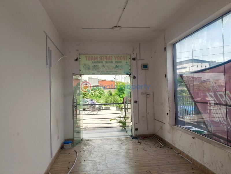 Shop For Rent Osapa Lekki Lagos - 4
