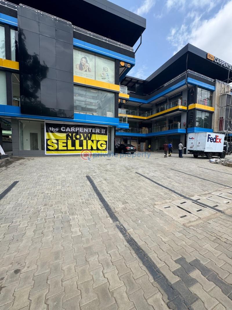 Mall/Complex/Plaza For Rent Gwarimpa Abuja Phase 3  - 1