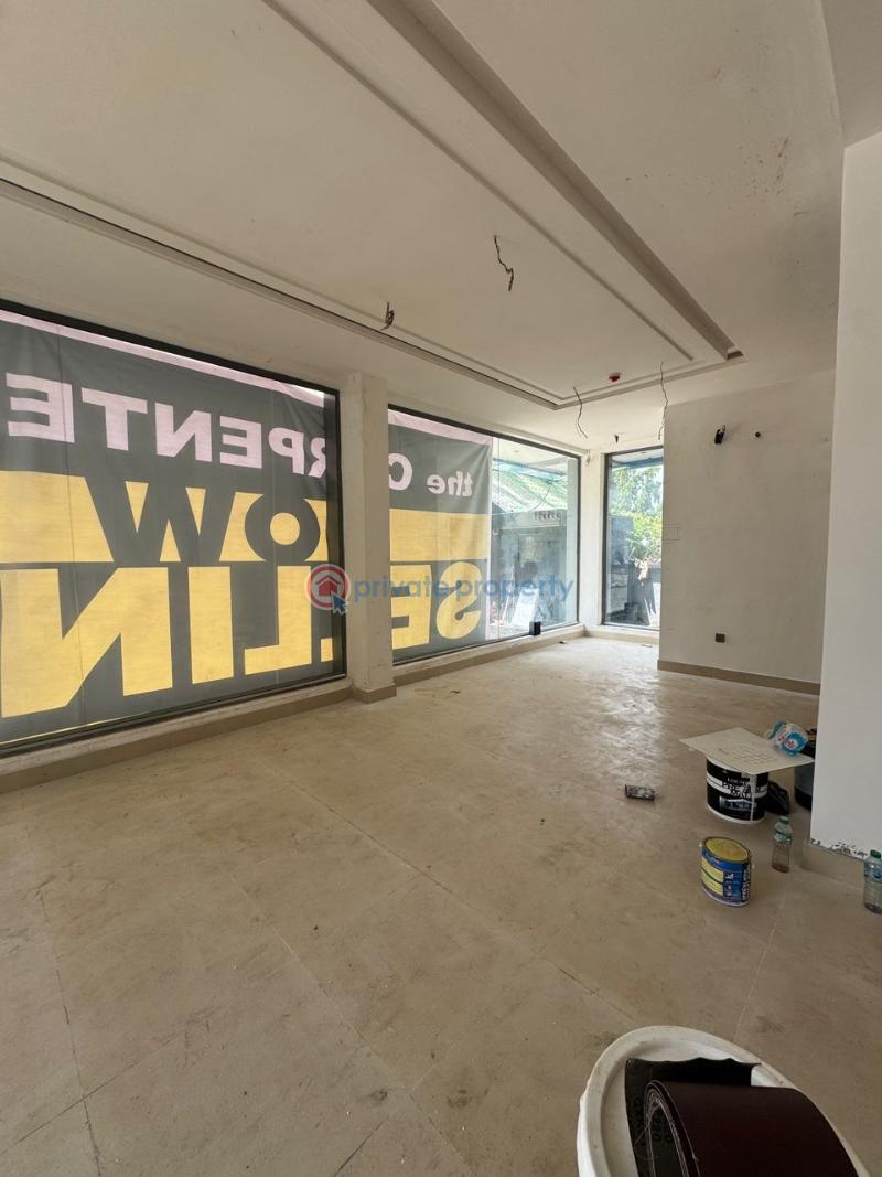 Mall/Complex/Plaza For Rent Gwarimpa Abuja Phase 3  - 3