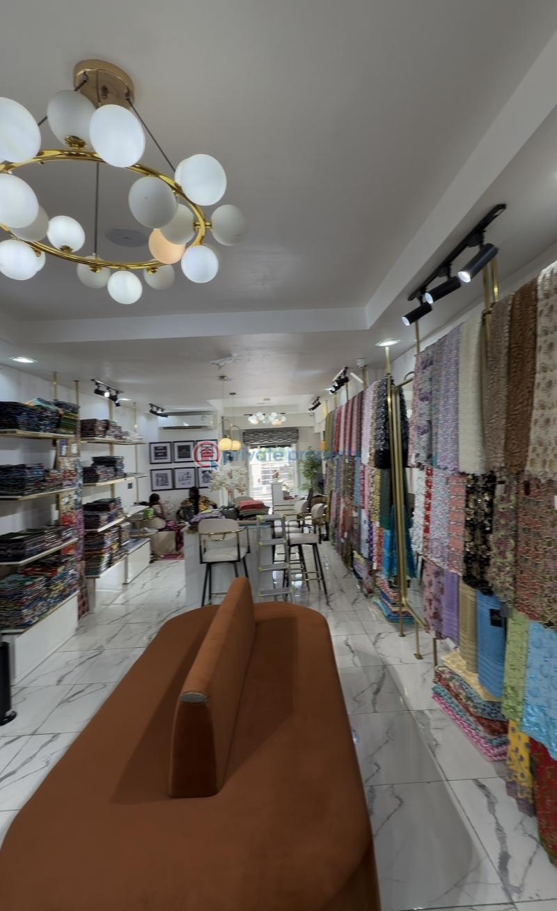 Mall/Complex/Plaza For Rent Wuse II Abuja Phase 1  - 2