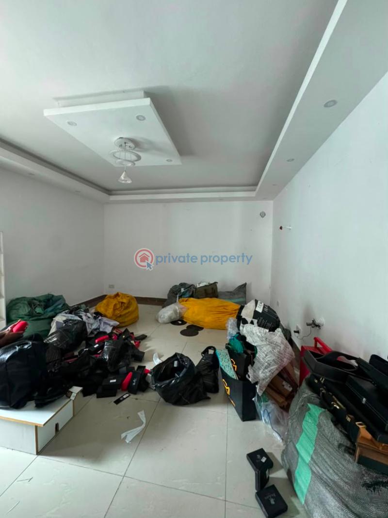 Commercial Property For Rent Lekki Phase 1 Lagos - 3
