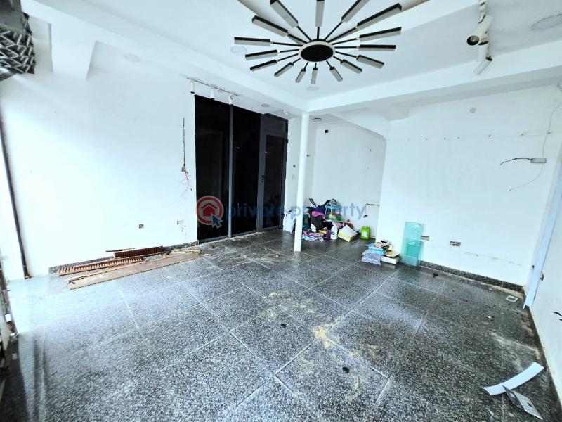 1 bedroom Shop For Rent Lekki Phase 1 Lagos - 2