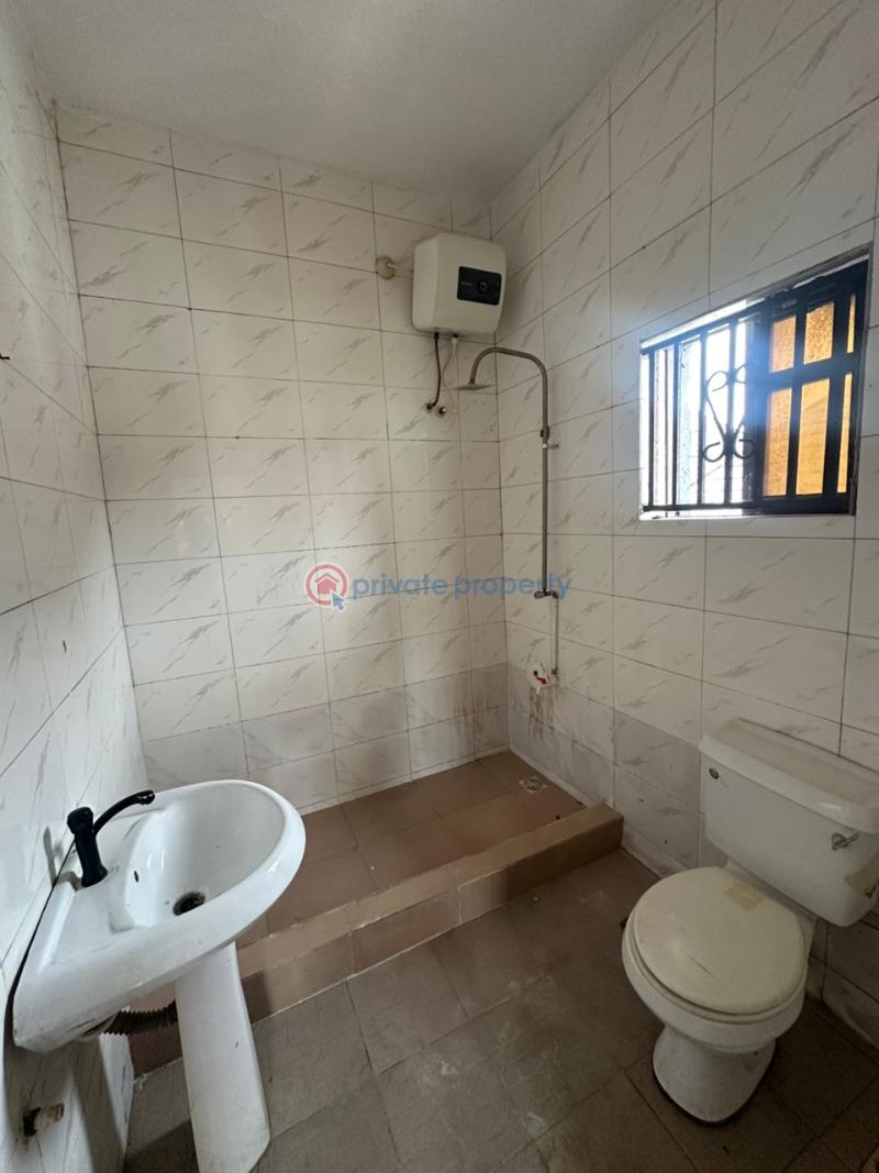 1 bedroom Self Contain For Rent Osapa London Lekki Lagos - 5