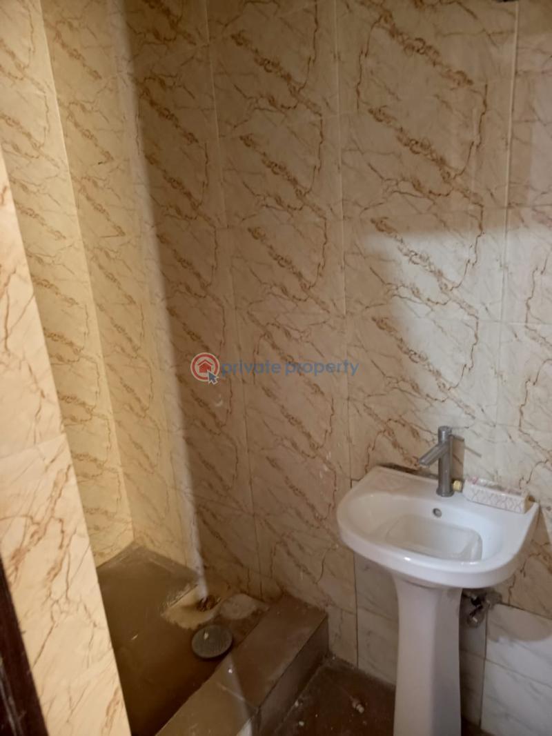 Self Contain For Rent Victoria Island Lagos - 2