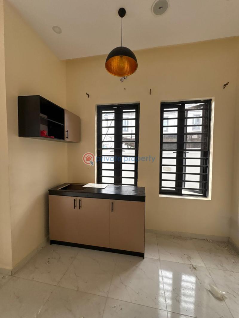 1 bedroom Flat & Apartment For Rent Maple Signature, Orchid Roundabout Lekki Lagos - 3