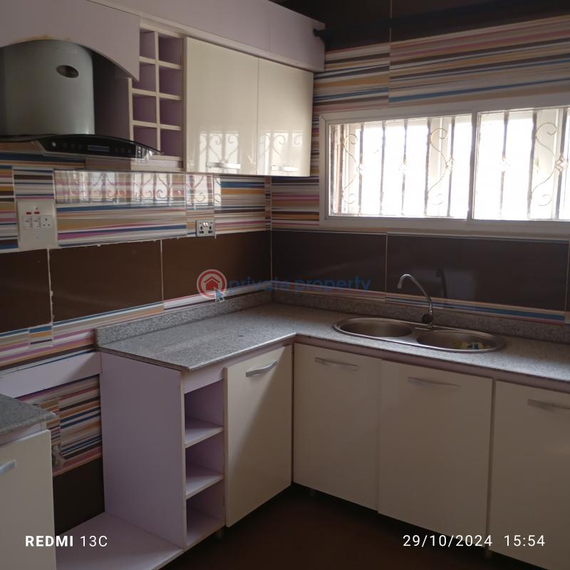 6 bedroom Detached Duplex For Sale Carlton Gate Estate, Chevron Chevron Drive Lekki Lagos - 8