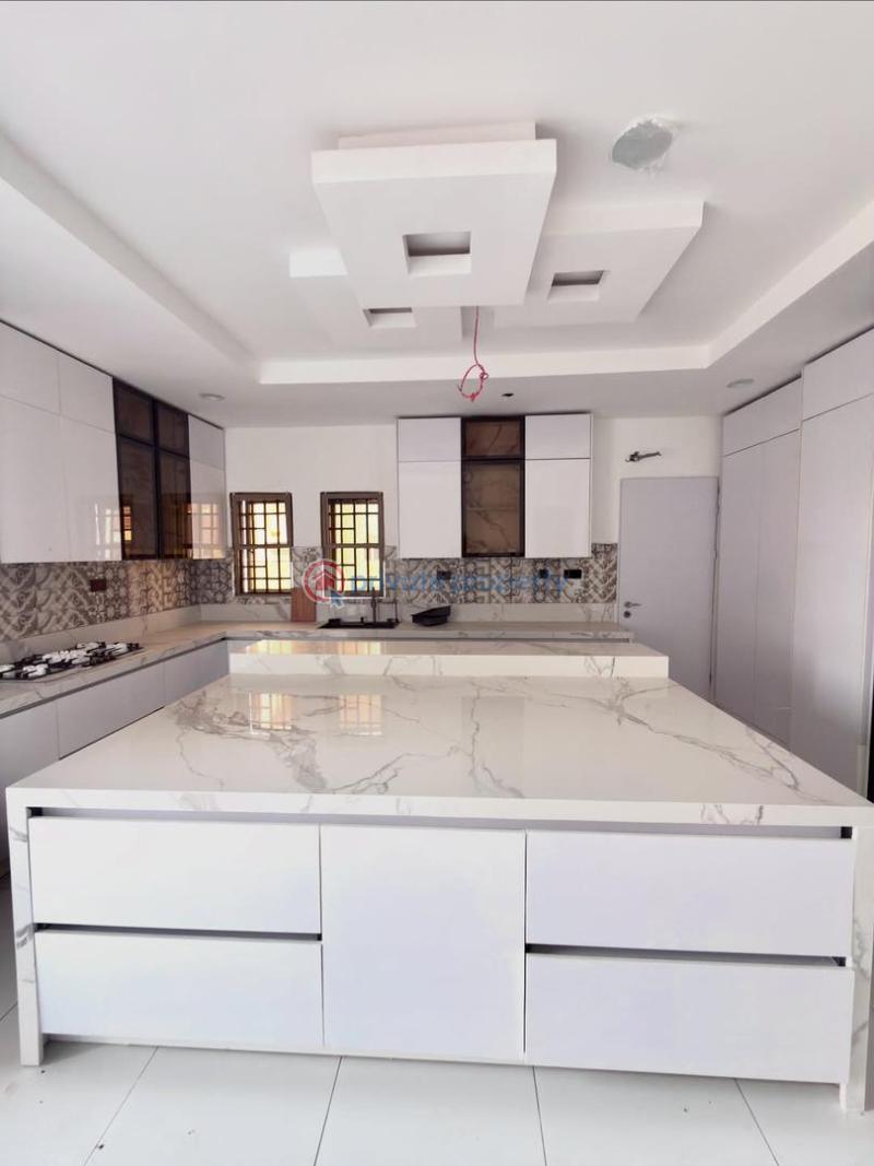 6 bedroom Detached Duplex For Sale Guzape Abuja Phase 1  - 1