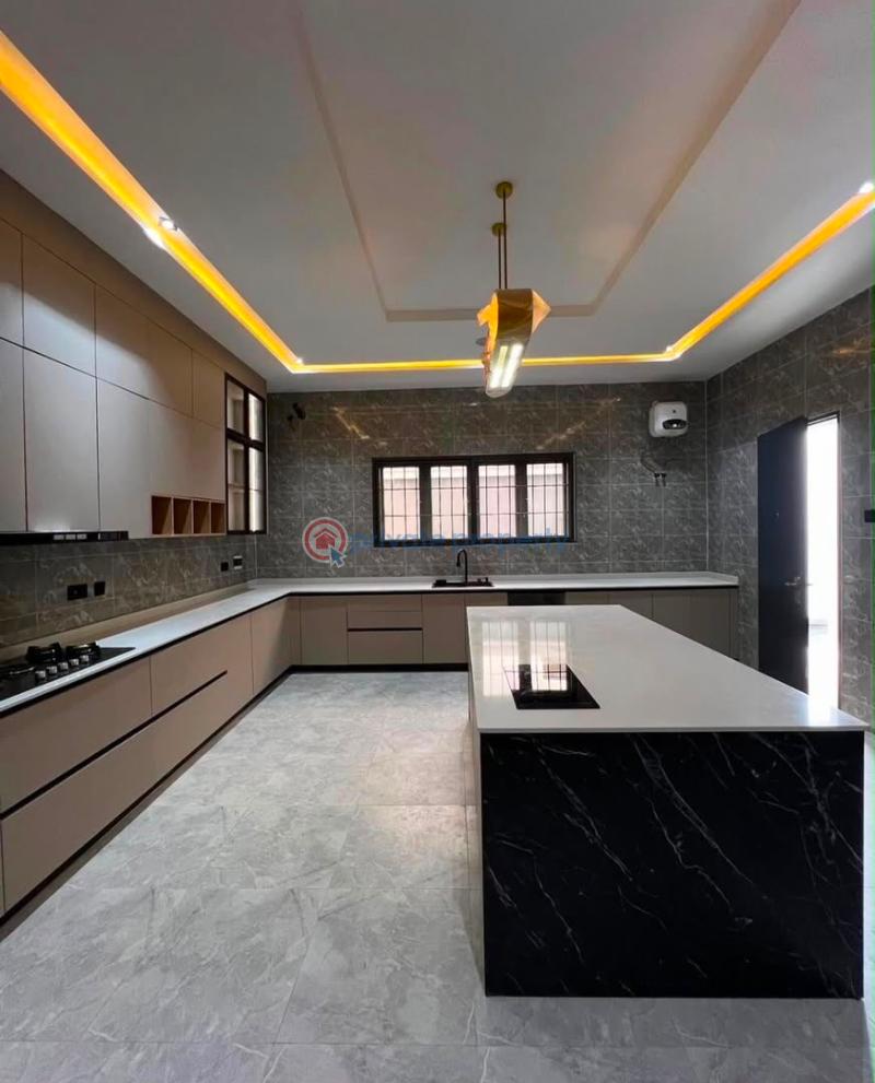6 bedroom Duplex For Sale Guzape Abuja Phase 1  - 3