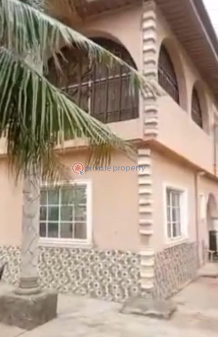 6 bedroom Detached Duplex For Sale Baruwa Ipaja Lagos - 2