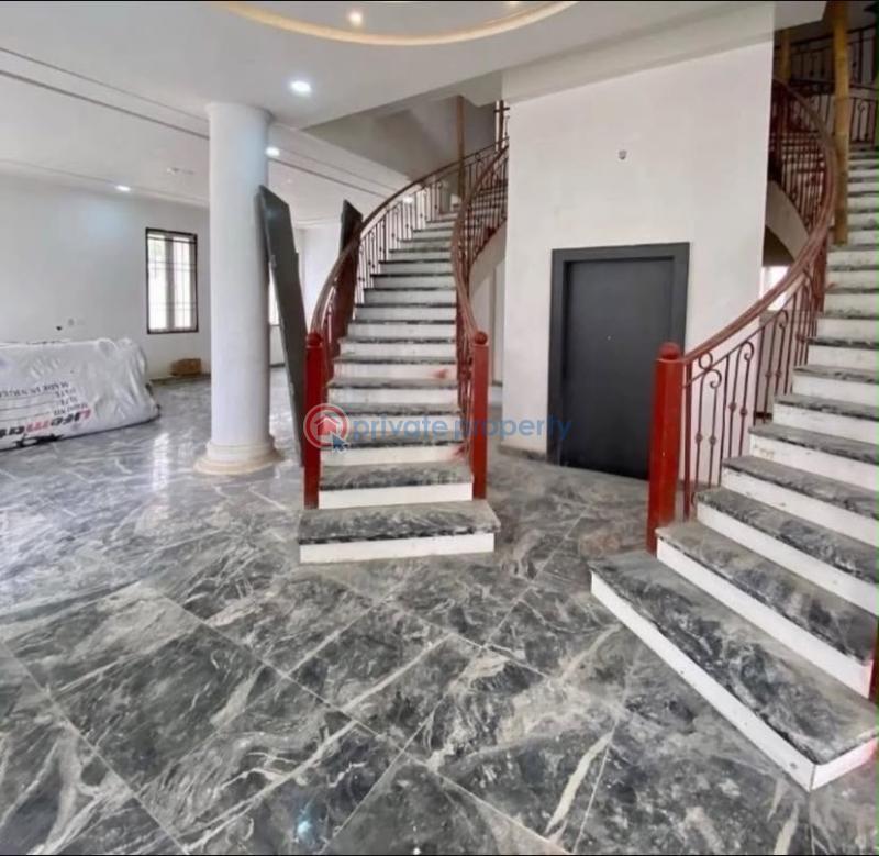6 bedroom Detached Duplex For Sale Guzape Abuja Phase 1  - 3