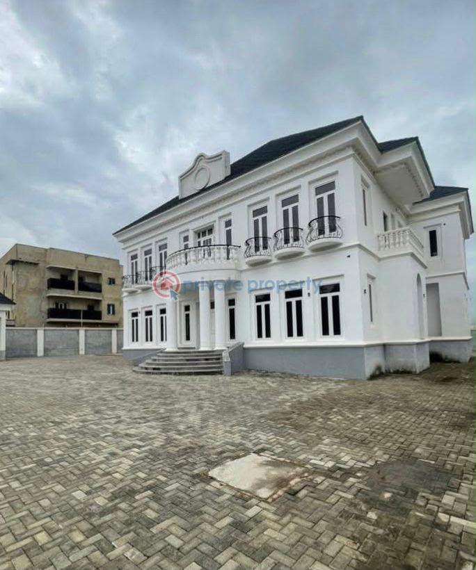 6 bedroom Detached Duplex For Sale Guzape Abuja Phase 1  - 1