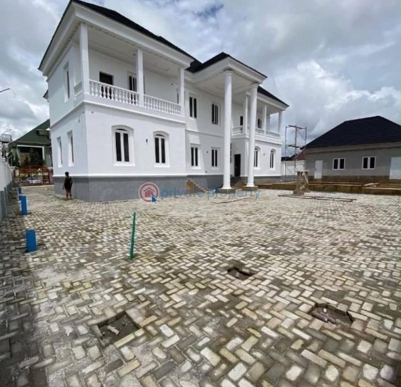 6 bedroom Detached Duplex For Sale Guzape Abuja Phase 1  - 2