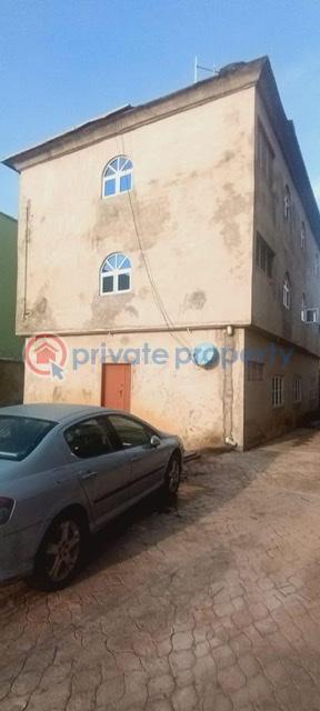 6 bedroom Office For Rent 96a Orinkinran Street , Ilesa Osun Osun area  - 5
