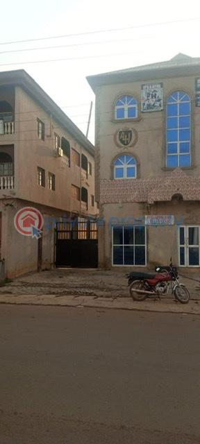 6 bedroom Office For Rent 96a Orinkinran Street , Ilesa Osun Osun area  - 1