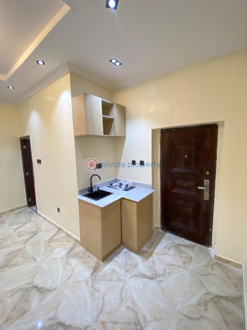 *sluxurious spacious selfcon available in a secured and serene estate - 1 Studio Apartment For Rent Chevron Drive Lekki Lagos - 1