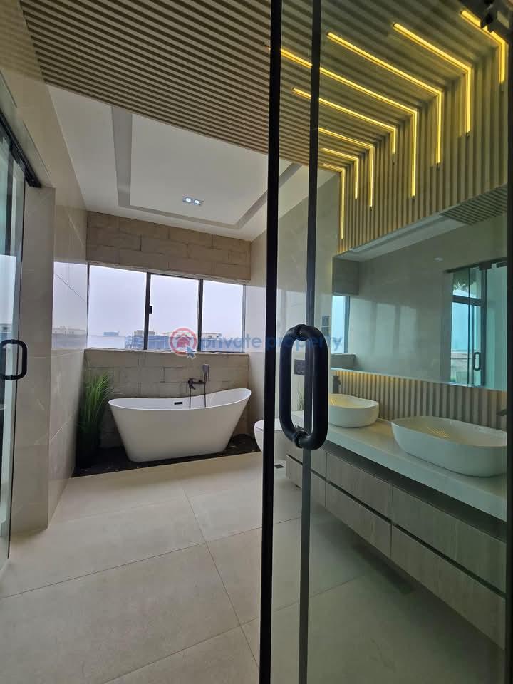 4 bedroom Maisonette For Sale Lekki Phase 1 Lagos - 3