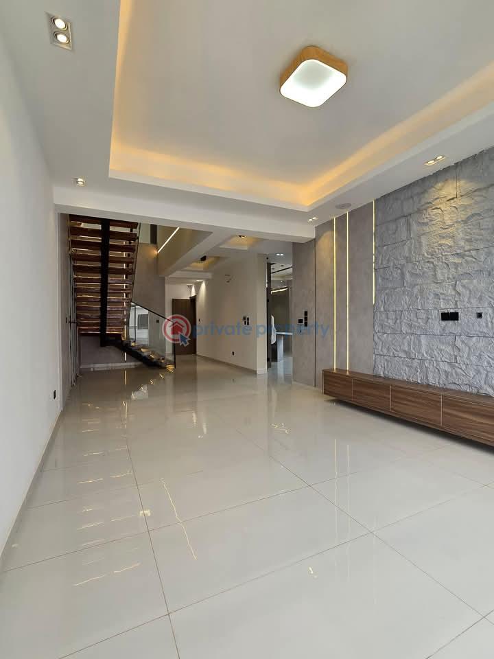 4 bedroom Maisonette For Sale Lekki Phase 1 Lagos - 19