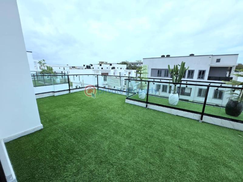 Smart 5 bedroom detached duplex with bq, cinema, - 2 5 bedroom Detached Duplex For Sale Chevron Drive Lekki Lagos - 2