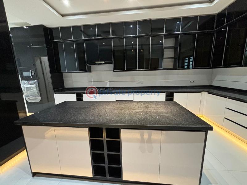 5 bedroom Detached Duplex For Sale Lekki Phase 2 Lagos - 13