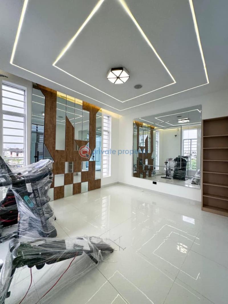 5 bedroom Detached Duplex For Sale Chevron Lekki Lagos Chevron Drive Lekki Lagos - 5