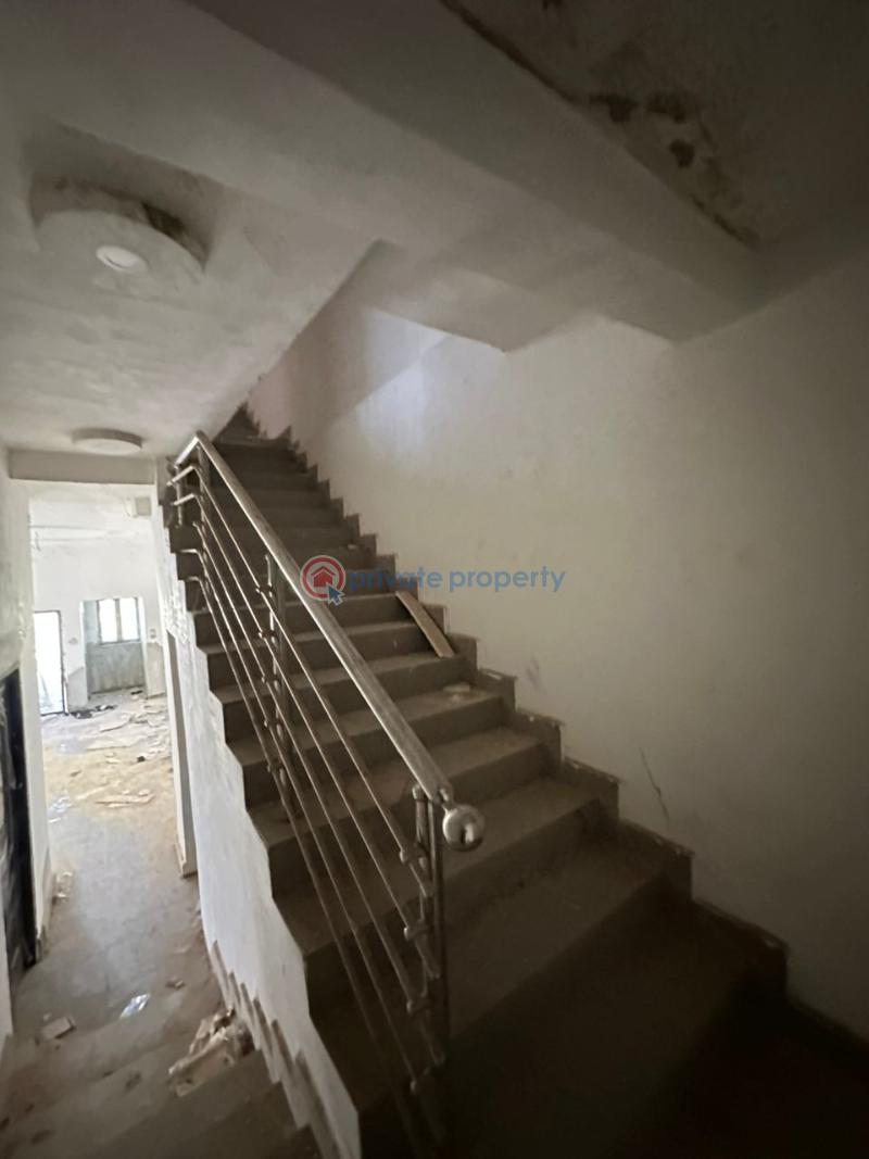7 bedroom Maisonette For Sale Gwarimpa Abuja Phase 3  - 9