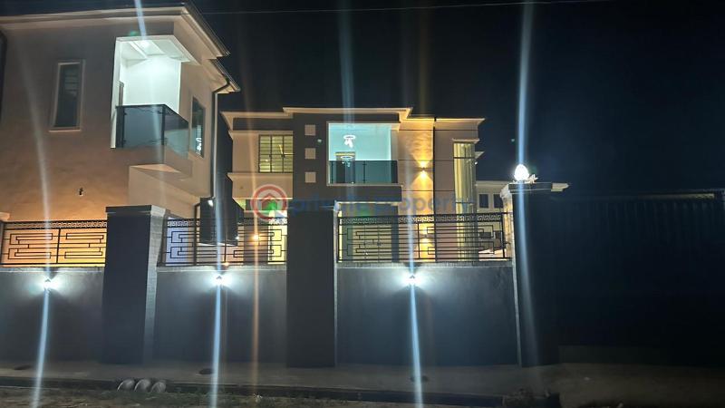 5 bedroom Detached Duplex For Sale Golf Annex Estate Enugu Suburb Enugu Area  - 3