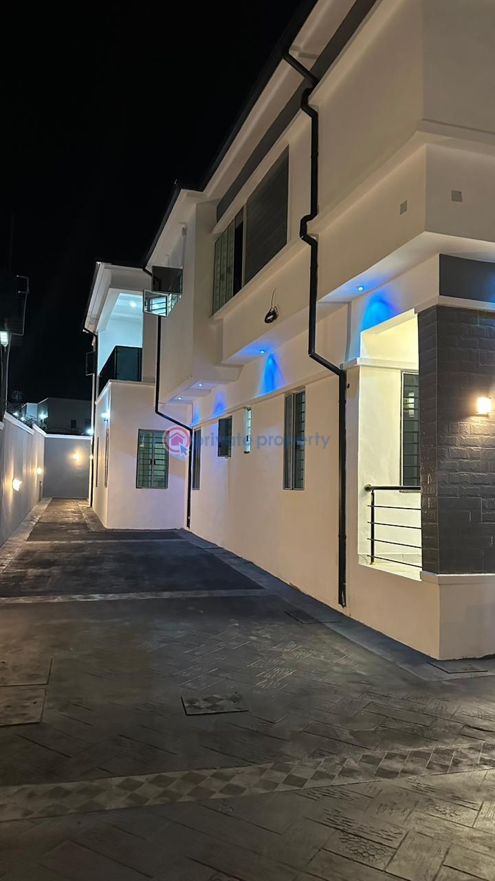 5 bedroom Detached Duplex For Sale Golf Annex Estate Enugu Suburb Enugu Area  - 2