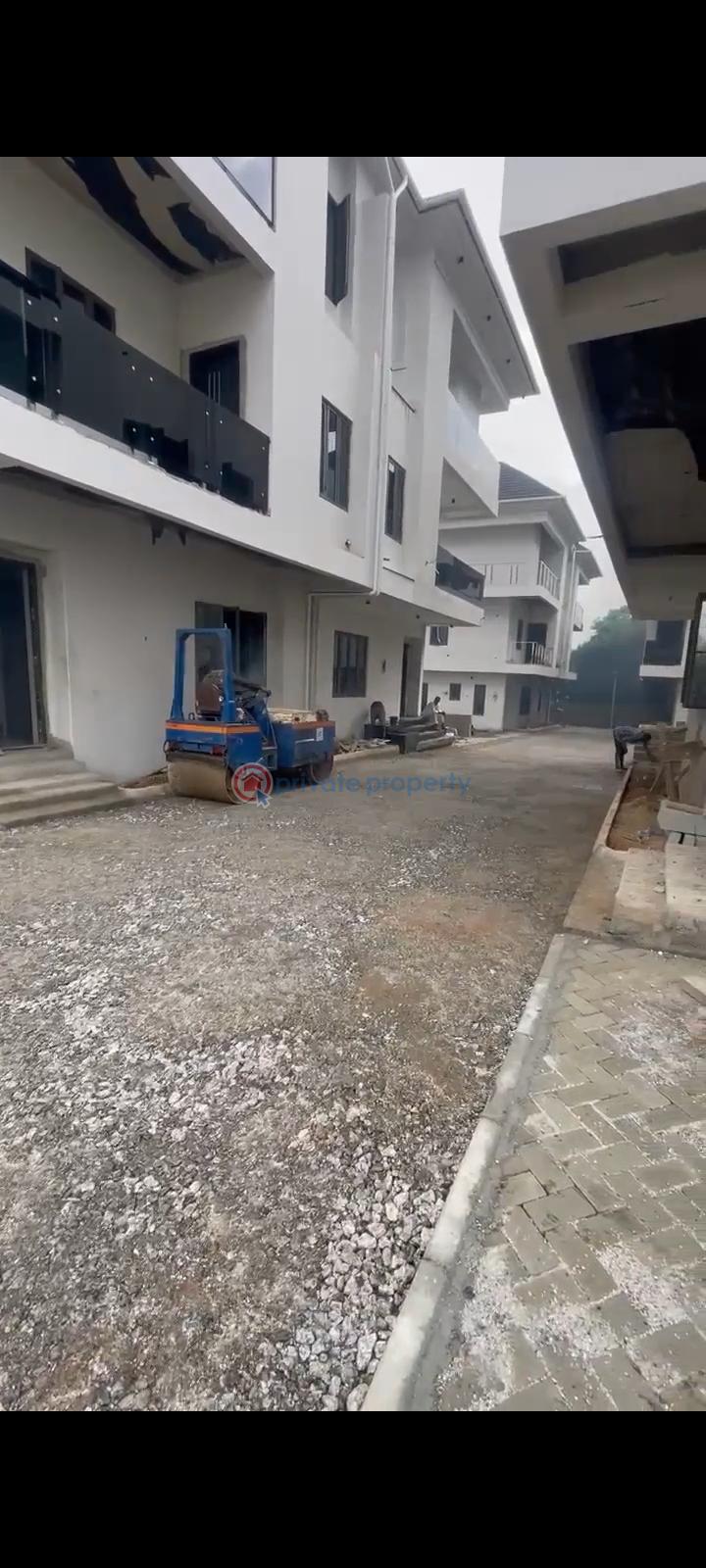 5 bedroom Semi detached Duplex For Sale Wuye Abuja Phase 2  - 2