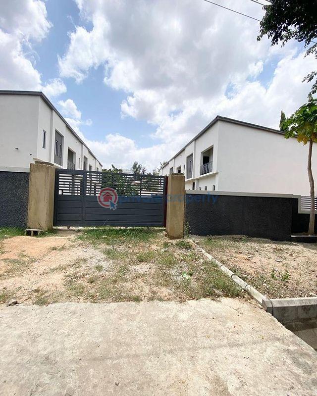 4 bedroom Terraced Duplex For Sale Gwarimpa Abuja Phase 3  - 2