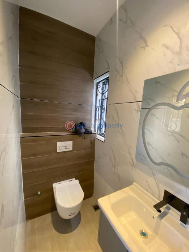 5 bedroom Detached Duplex For Sale Guzape Abuja Phase 1  - 2