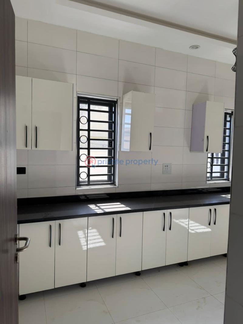 4 bedroom Detached Bungalow For Sale Lugbe Abuja Phase 4  - 10