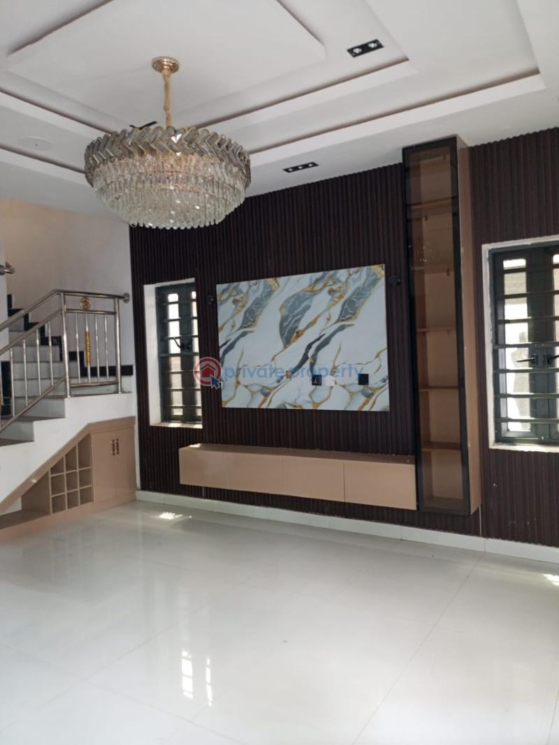 House For Sale Tarred And Gated Street Behind Gtb In Ojodu Ojodu Lagos - 4