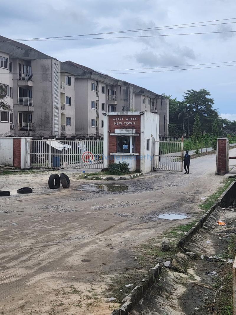 Smart luxury 4bedroom fully detached duplex with lagos atate govt approved building plan and cofo in ajayi apata estate sangotedo lekki (offplan sales) - 2 4 bedroom Detached Duplex For Sale Ajayi Apata Estate Sangotedo Ajah Lagos - 2