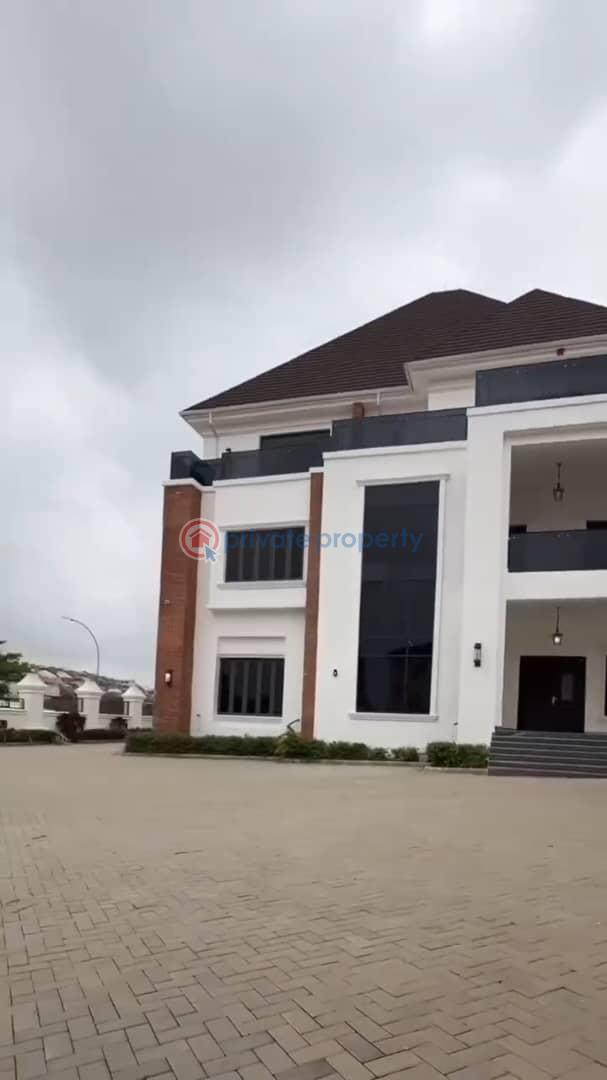 7 bedroom Detached Duplex For Sale Guzape Abuja Phase 1  - 10