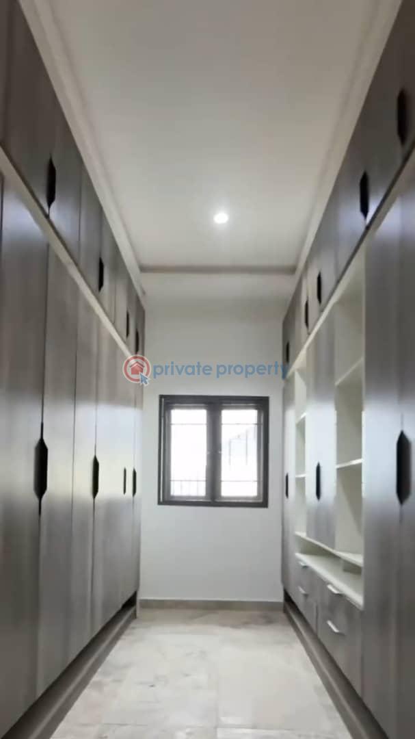 7 bedroom Detached Duplex For Sale Guzape Abuja Phase 1  - 1