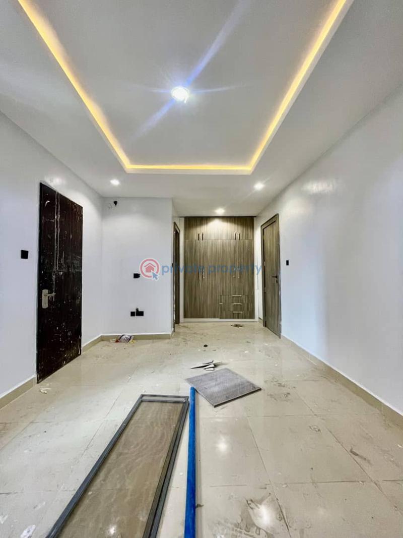 4 bedroom Terraced Duplex For Sale Jahi Abuja Phase 2  - 4