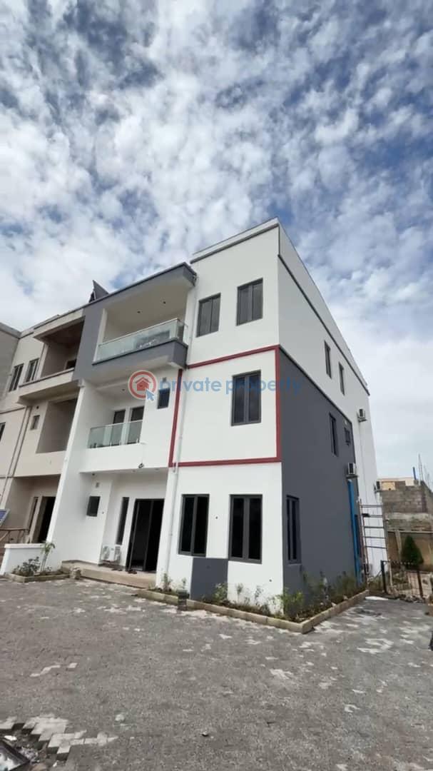 5 bedroom Terraced Duplex For Sale Kaura Abuja Phase 2  - 1