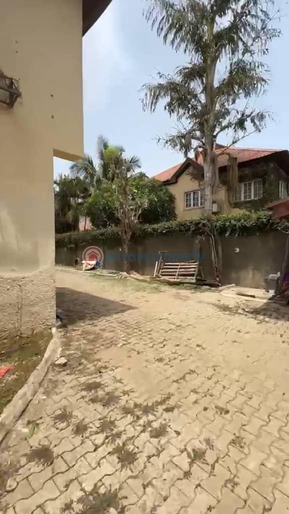 5 bedroom Semi detached Duplex For Sale Gwarimpa Abuja Phase 3  - 4