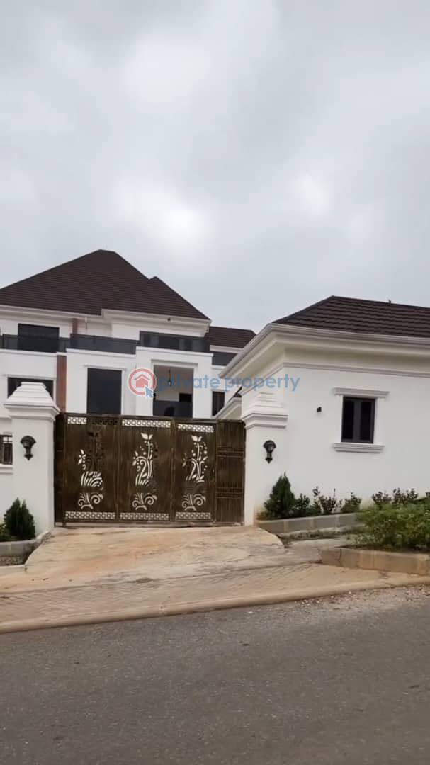 7 bedroom Detached Duplex For Sale Guzape Abuja Phase 1  - 0