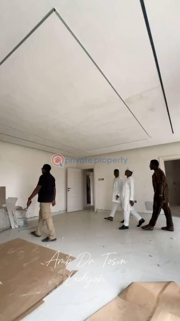 6 bedroom Detached Duplex For Sale Lugbe Abuja Phase 4  - 3
