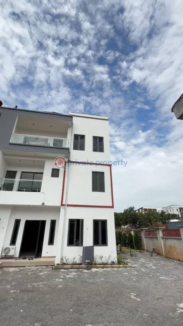 5 bedroom Terraced Duplex For Sale Kaura Abuja Phase 2  - 4