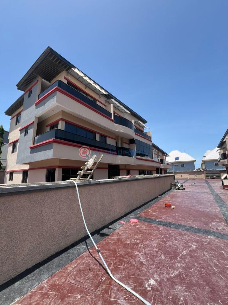 3 bedroom Terraced Duplex For Rent Ologolo Lekki Lagos - 6