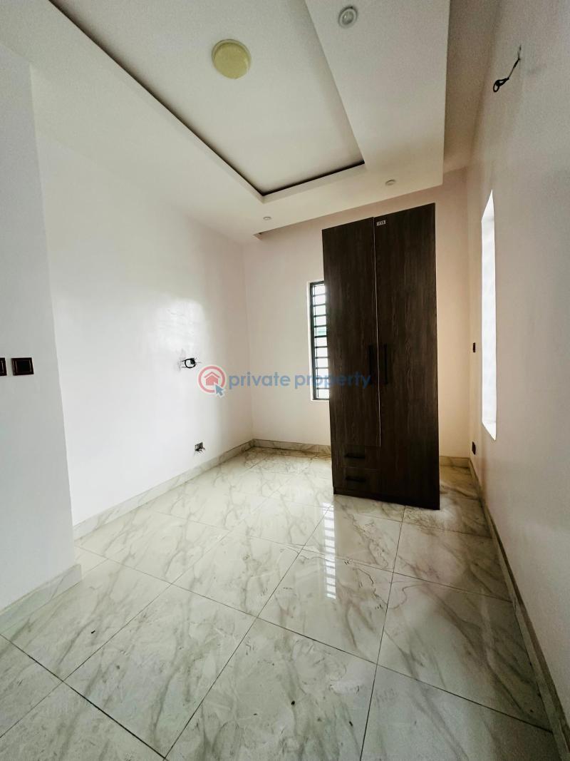 4 bedroom Semi detached Duplex For Sale Ogudu GRA Ojota Lagos - 2