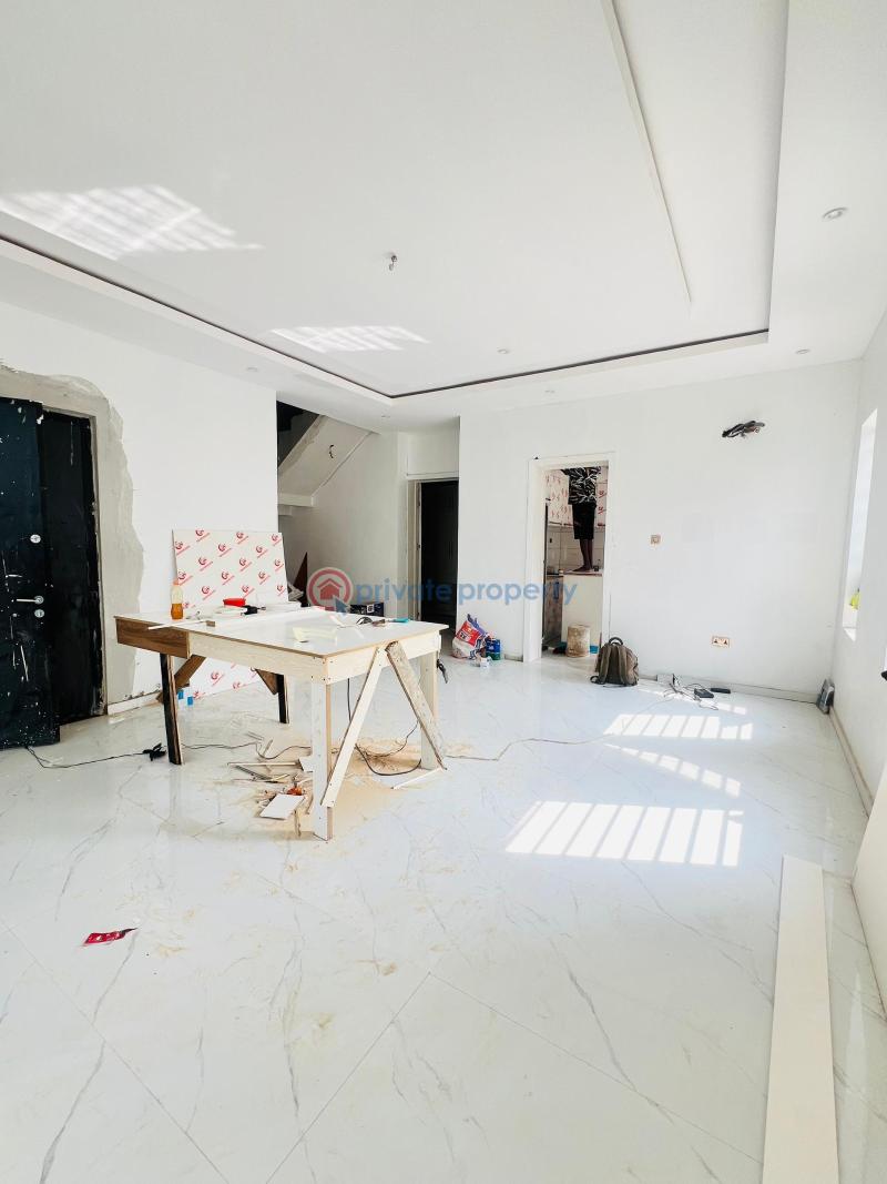 5 bedroom Duplex For Sale Magodo GRA Phase 2 Kosofe/Ikosi Lagos - 3