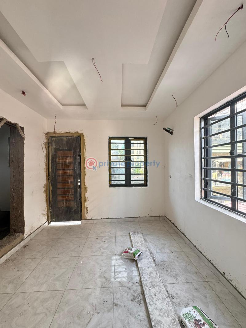 2 bedroom Flat & Apartment For Sale Sabo, Yaba Sabo Yaba Lagos - 9