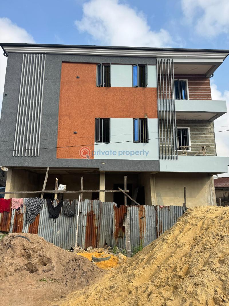 2 bedroom Flat & Apartment For Sale Sabo, Yaba Sabo Yaba Lagos - 1