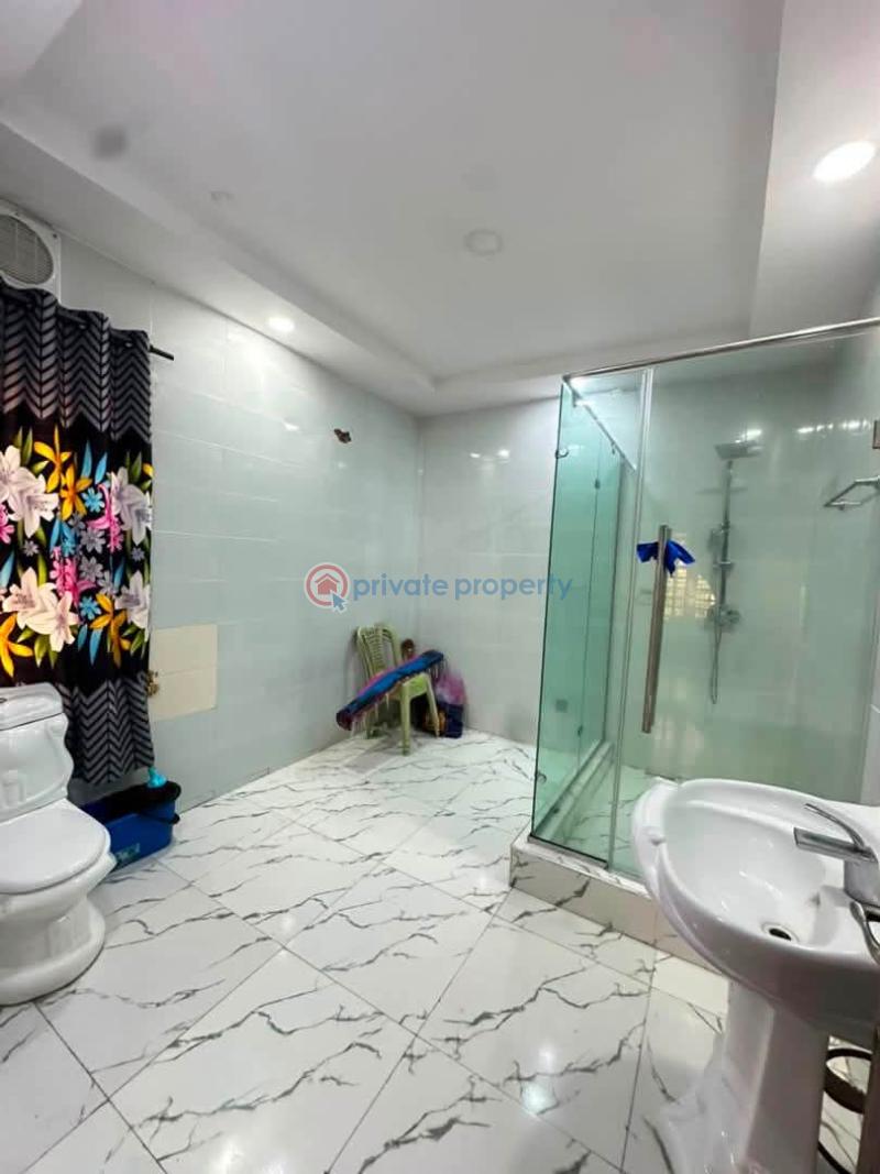4 bedroom Detached Duplex For Sale Chevron Drive Lekki Lagos - 4