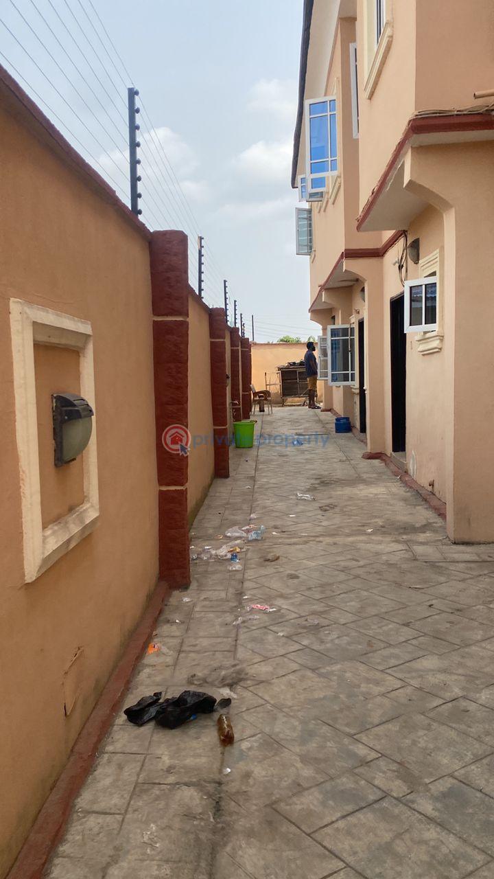 3 bedroom Block Of Flats For Sale Ojokoro Abule Egba Lagos - 7